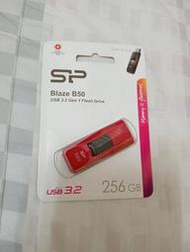 SP 廣穎 Blaze B50 256G 超跑隨身碟(紅)