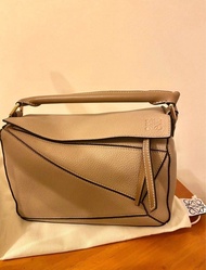 海港城專櫃購入 Loewe Puzzle Bag (Small) Sand mink