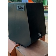Electric cajon cajon