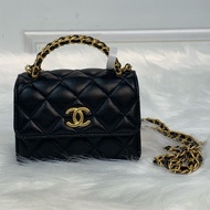 Chanel迷你羊皮豆腐包 小個子最愛💌