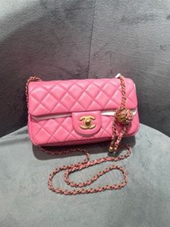 Chanel mini flap with pearl crush,not classic flap 23,100%Authentic,98%new❤️尖沙咀中港城門市❤️