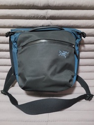 Arc'teryx Arro 8 Shoulder Bag