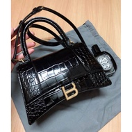 Hourglass Bag Crocodile Pattern Handbag Gold Buckle Crocodile Pattern Handbag Gold Buckle Crocodile 