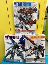 Metal Build Aile Strike Gundam 空戰型 突擊高達，AQM/E-X04 Gunbarrel Striker 砲筒突擊者，ZGMF-X10A Freedom Gundam 自