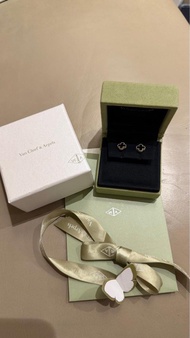 Van Cleef & Arpels Alhambra 耳環