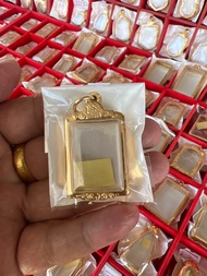 กรอบเหรียญสแตมป์”งานทองเลเซอร์24k”ใส่พระขนาด2.1x2.8(+-ไม่เกิน2มิลใส่ได้) ไม่ลอกไม่ดำ