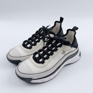 98%🆕Chanel 香奈兒熊貓運動鞋  size 39