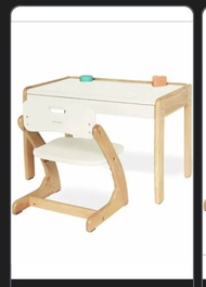 Yamatoya Buono 3  兒童學習桌椅套裝
