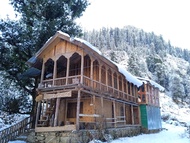 Cedar Oak Cottage | 1 BR | By Homeyhuts