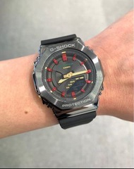 Casio G-Shock GM-S2100CH-1A 黑灰色鋼殼款 農家橡樹 八角形 女版  行針電子雙顯示 多功能 防撞 防震 200米防水 100%全新 正品正貨 GM-2100 GM-S2100