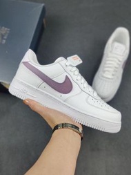 全新 Nike sneakers男女情侶款悠閒鞋波鞋運動鞋休閒鞋鞋子sport shoes sportty wearing出街返工返學輕便舒服鞋生日禮物送禮節日禮物birthday gifts 輕跑鞋