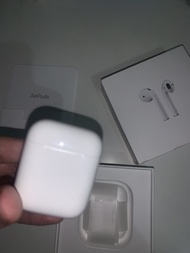 \BEST/ Apple Airpods Second Like New Original