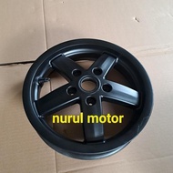 Vespa LX 150 125 s 150 125 primavera sprint front rim tire setOriginal Ring 11