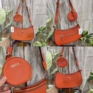 กระเป๋าสะพายข้าง Guess 9 นิ้ว