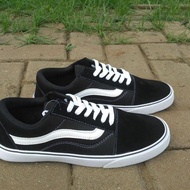 Free Shipping Old Skool Classic Black And White Vans Shoes Without Box