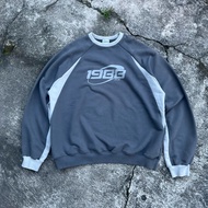 Crewneck F. Illuminate Y2K