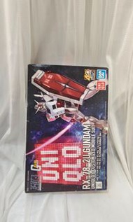 全新絕版bandai萬代40週年限定版Uniqlo 限定版 1/144 HG RX-78-2U 高達模型。