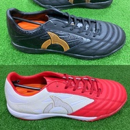 ORTUSEIGHT FORTE SAVAGE V2 IN FUTSAL SHOES