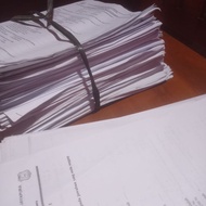 KERTAS BEKAS PER 1 KG SATU SISI UKURAN A4 DAN F4 COCOK BUAT BUNGKUS / ALAS KANDANG / CETAK RESI