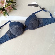 Raphaela magica Brand For Sale Abroad