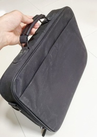 正版 HP 厚物料 手提電腦袋 電腦袋 平板 電腦 公文袋 公事包 40cm x 28cm x 70cm
