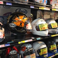 Helmet Arai SZ-Ram Samurai Spirit Pedrosa Original Baru untuk di jual. Siap dengan original Arai smoked visor