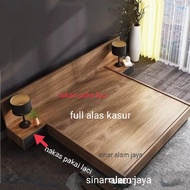 dipan kayu mahoni, full alas kasur + 2 nakas kecil. ukuran 160x200