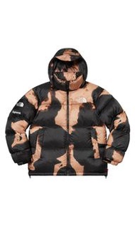 SUPREME x TNF FW21 BLEACHED DENIMPRINT NUPTSE JACKET 羽絨外套