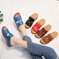 【888 Shoes Ready Stock】Spot factory direct selling casual sandals women's slippers
