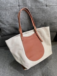 Tas selempang Complice Crossbody Canvas Bag // ukuran small dan medium // Tas wanita