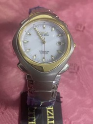 CITIZEN Eco-Drive 鈦金屬藍寶石水晶錶