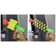 [Ready stock] Retractable Fist Shooter Trick Toy Gun Funny Child Kids  伸缩拳头射手把戏玩具枪搞笑儿童孩子 colour rand