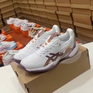 Specialized sports shoes – Tennis & Pickleball, youthful sports form