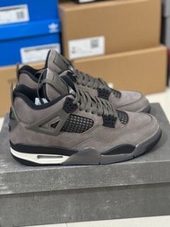 💥現貨💥 高級霧面灰麂皮人氣爆款百搭神鞋 Air Jordan 4 Retro "Taupe Haze" | 貨號：DB0732-200 | 配色：深灰褐色/黑/米白 | 鞋面材質：優質翻毛皮+透氣網
