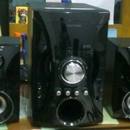 Speaker aktif polytron