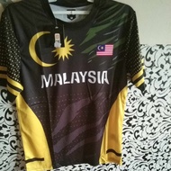 BAJU HITAM KUNING MALAYSIA