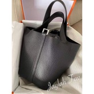 Hermes P18 Picotin 18 黑色銀扣 Stamp W