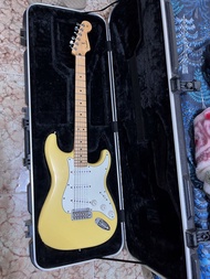 Fender Stratocaster Player 1 2022 + SKB Hardcase travel case