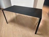 歐化傢俬玻璃面可伸縮黑白餐桌