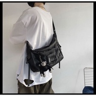 【100% original】beg lelaki C*K silang CK Jeans new men's shoulder bag large-capacity tide net red fas