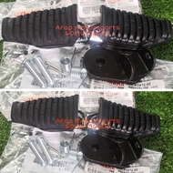 Y125Z SS2 LC135 ES 5S FRONT FOOTREST ORIGINAL YAMAHA