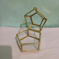 Ringbox engagement ring box (Size diameter 8cm x height 6cm)