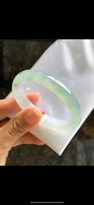 冰種翡翠天然翡翠玉鐲 A玉手鐲 玉鈪 • 冰種青黃翡翠貴妃鐲