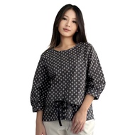 Blue Corner เสื้อเบลาส์ พิมพ์ลาย ผูกหน้า แขนพอง / 3/4 Sleeves Blouse (Black)