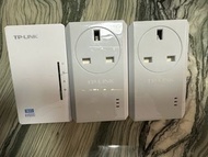 TP link AV500 power line adaptor and AV600 power line WiFi  Extender