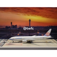 NG NGmodel China Airlines B777F B-18775 1: 400 Slightly Flawed, Front Touch-Up Paint Boeing 777 77F 