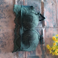 July 25, beautiful welded bra size 37
