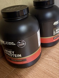 on whey protein Optimum Nutrition 金標準乳清蛋白粉 (朱古力味)
