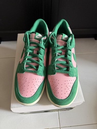 Nike Dunk Low 粉綠色
