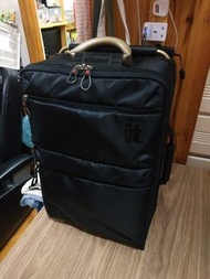 22" Luggage. it Luggage  World's lightest 22inches